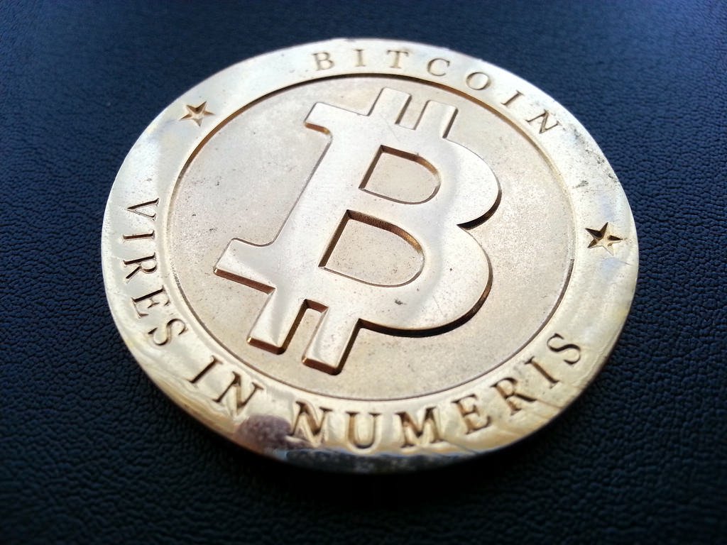 how to earn bitcoin